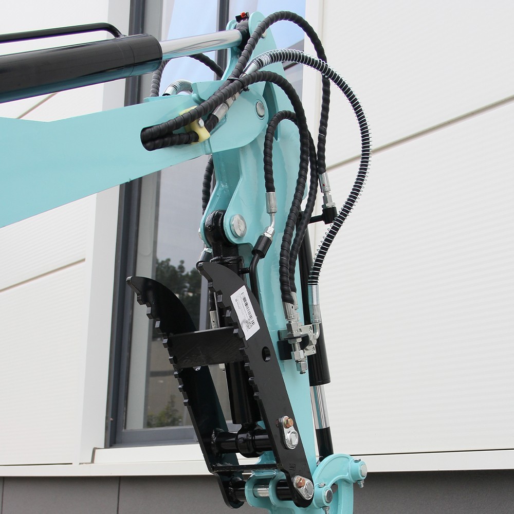 Mini Excavator 1.4Ton Track Digger KUBOTA Engine with 6 Attachment Pilot System