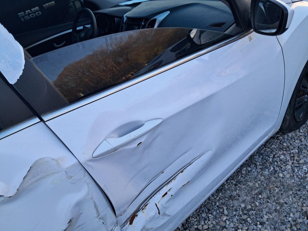 ELANTRA 2016 Glove Box 4897738