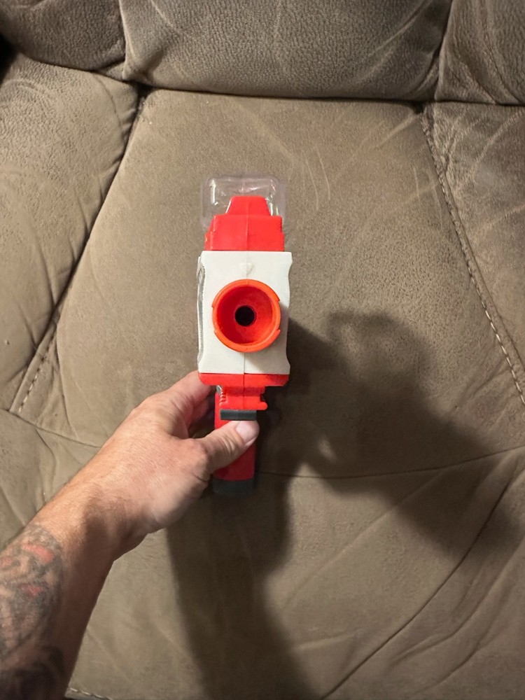Nerf Pro G e l Fire pistol. TESTED WORKING. Gun only.