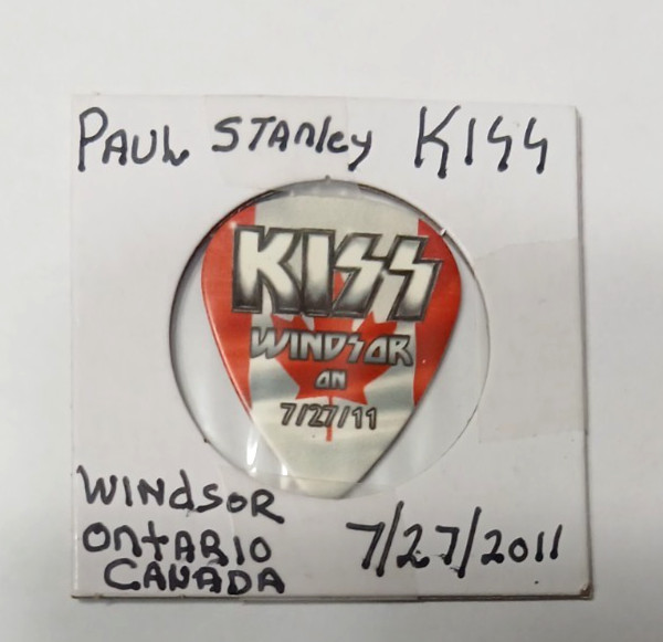 Paul Stanley Kiss Tour Issued Guitar Pick Windsor Ontario Canada 7/27/2011