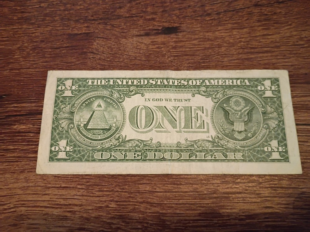 Over Inking Error On This 2017 $1 K35297104A