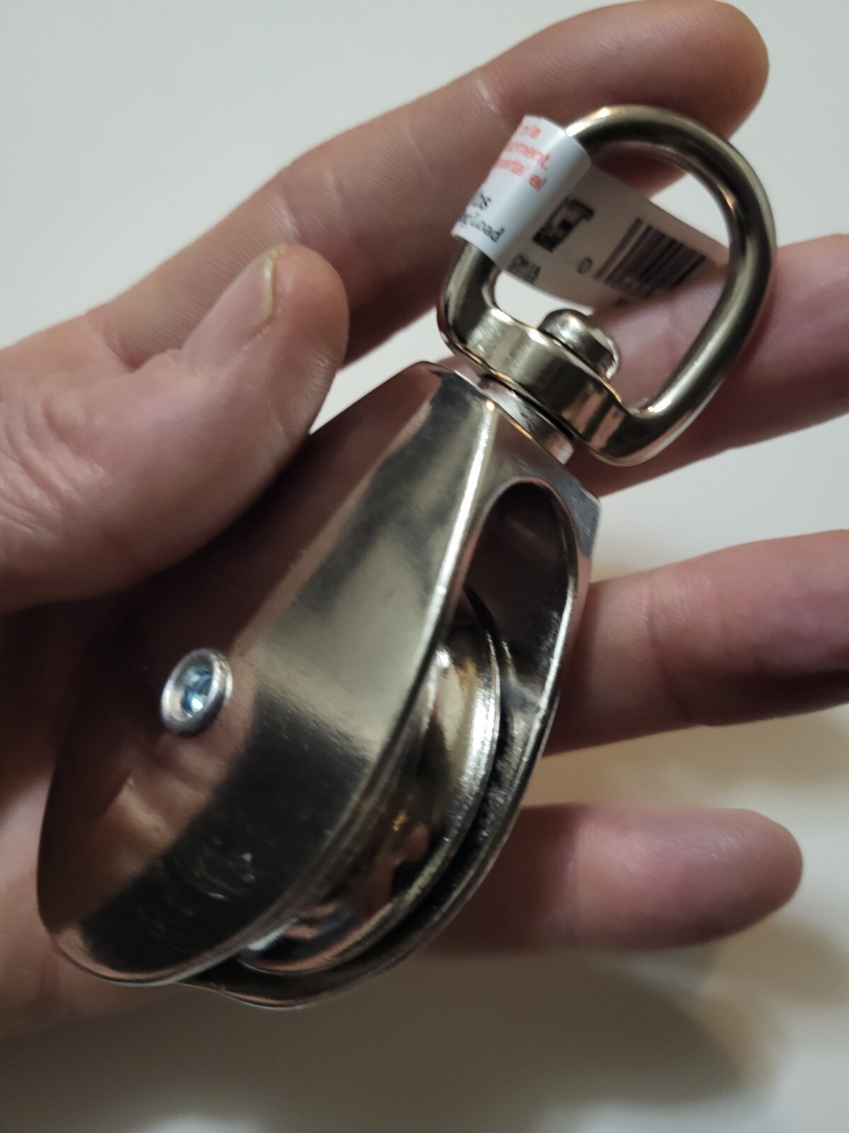 4 1/8" single sheave pulley with 5/8" swivel eye. sailing lines, flag poles