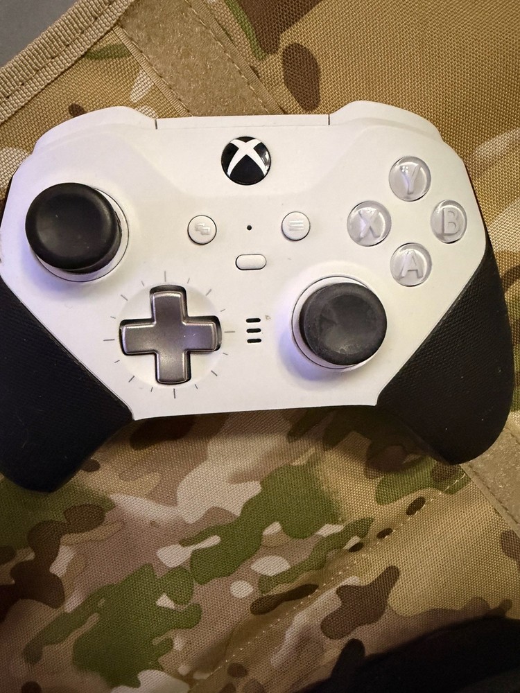 Xbox Elite Controller USB-C with Carrying Case, Cable, Thumbsticks, D-pad