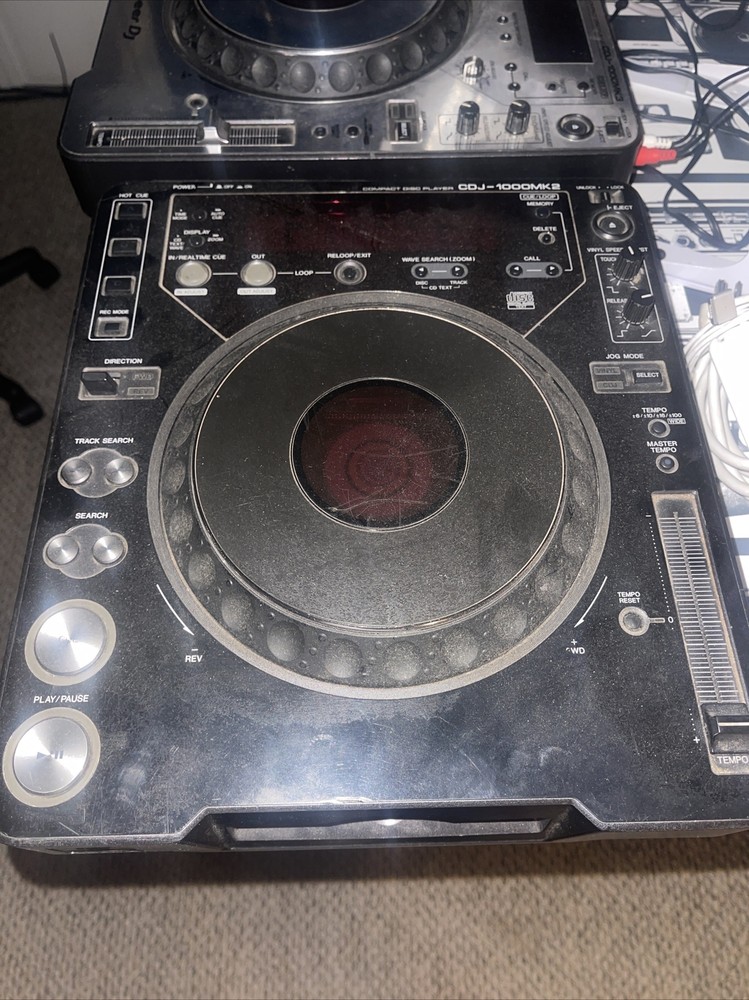 Pioneer CDJ-1000MK2 Digital CD Deck