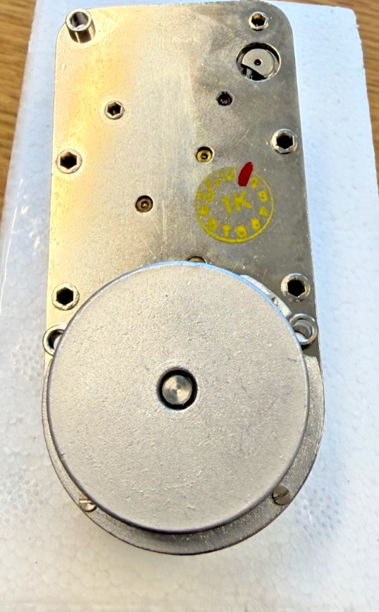 TIME MASTER LKM104Y Replacement Round Bottom Time Lock Reset Movement