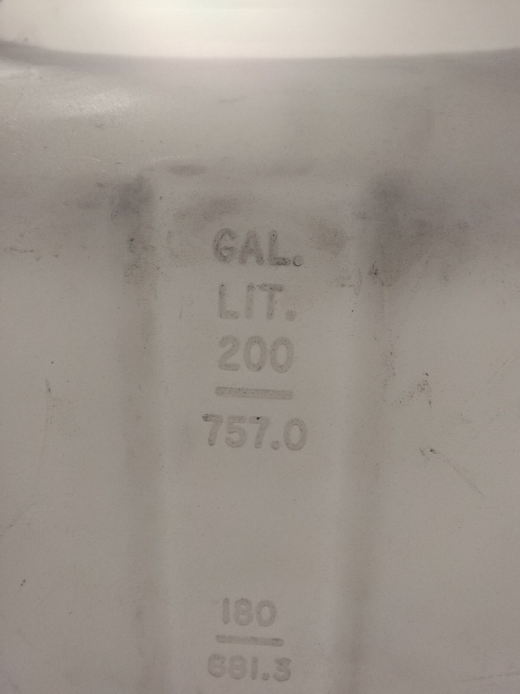200 gallon plastic water tank