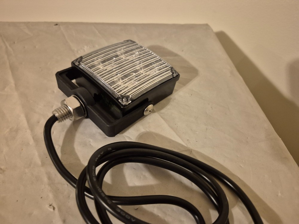 ECCO Directional Blue LED Strobe Light VigiLED II w/ Mount Bracket ED0001B