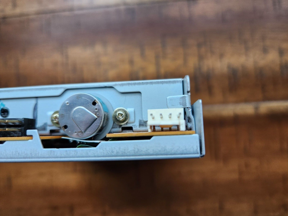 Samsung SFD-321B , 1.44 Gray Floppy Disk Drive