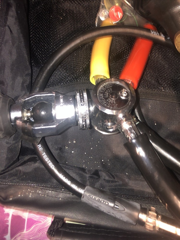 Suunto Dacor Regulator Set - Sold AS-IS/Untested