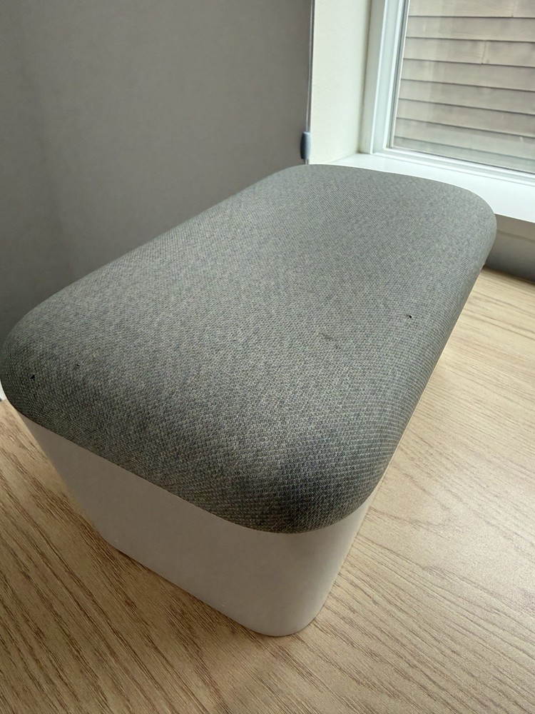 Google Home Max Smart Speaker - Model H0B - Please See Photos!