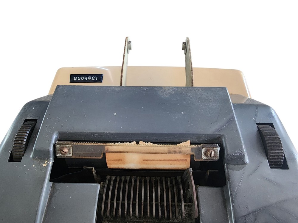 Rare Mach 1 Monroe Ten Key Adding Machine & Monroe LA5-160 Adding Machine VTG