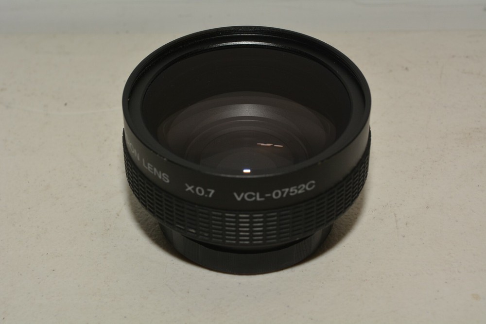 Sony Wide Conversion Lens x0.7 VCL-0752C