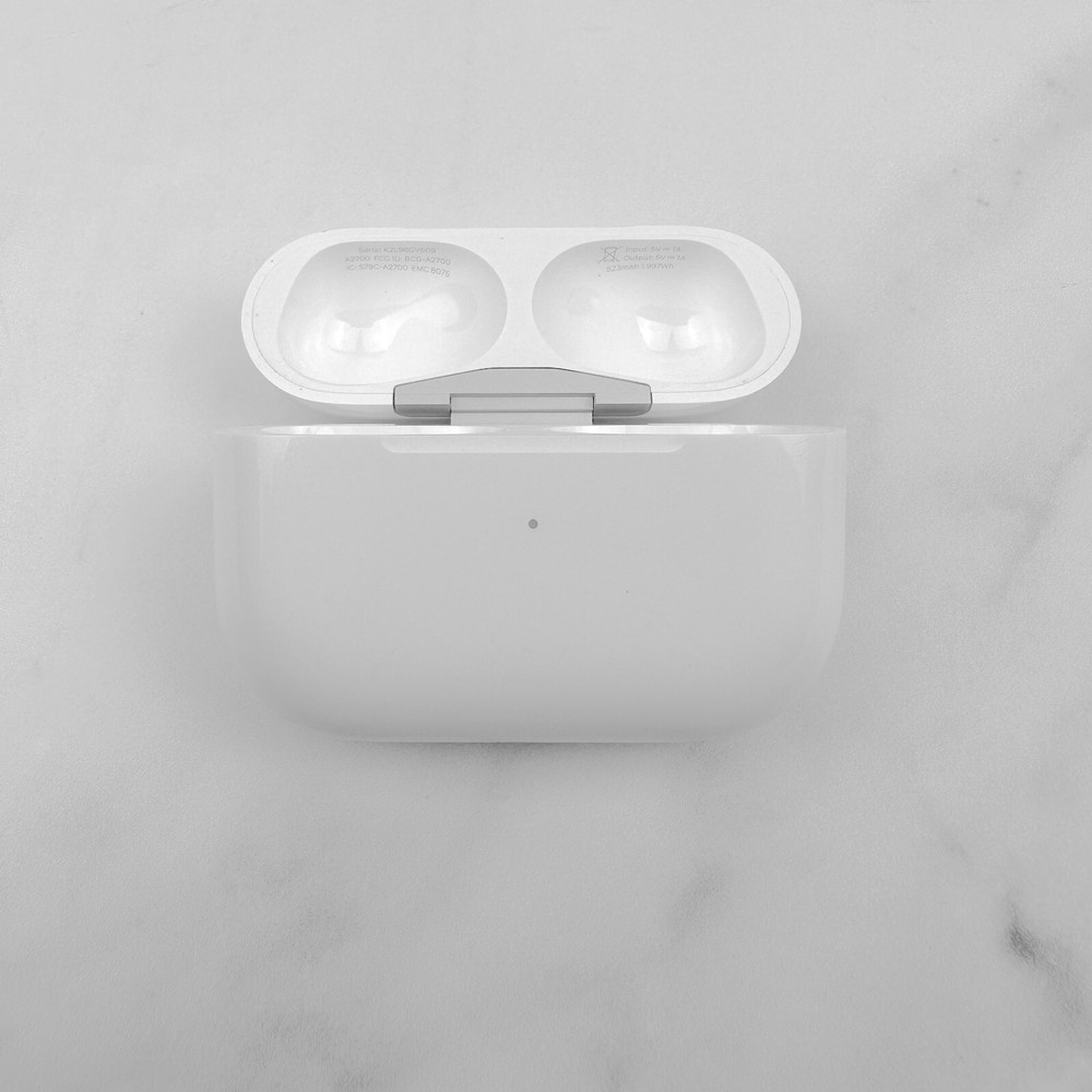 Apple AirPods Pro 2nd Gen Replacement Case Only A2700