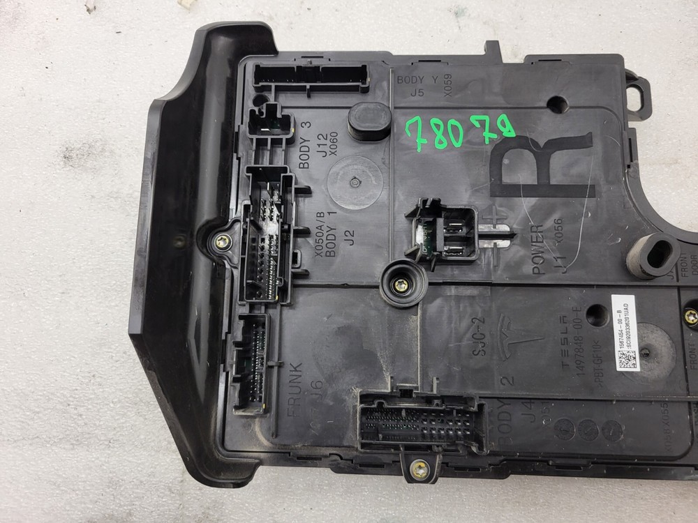 ⭕21-23 Tesla Model 3 Right Low Voltage Controller Electronic Module 1497848-00-E