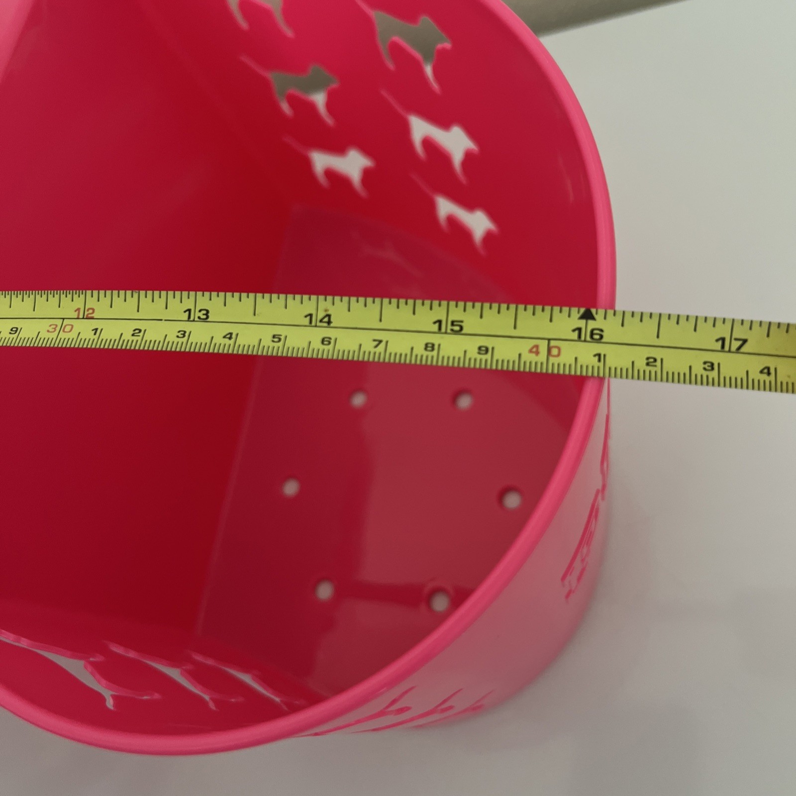 Victorias Secret Pink Dog Graphic Heart Shape SHOWER CADDIE organizer 16Lx6H