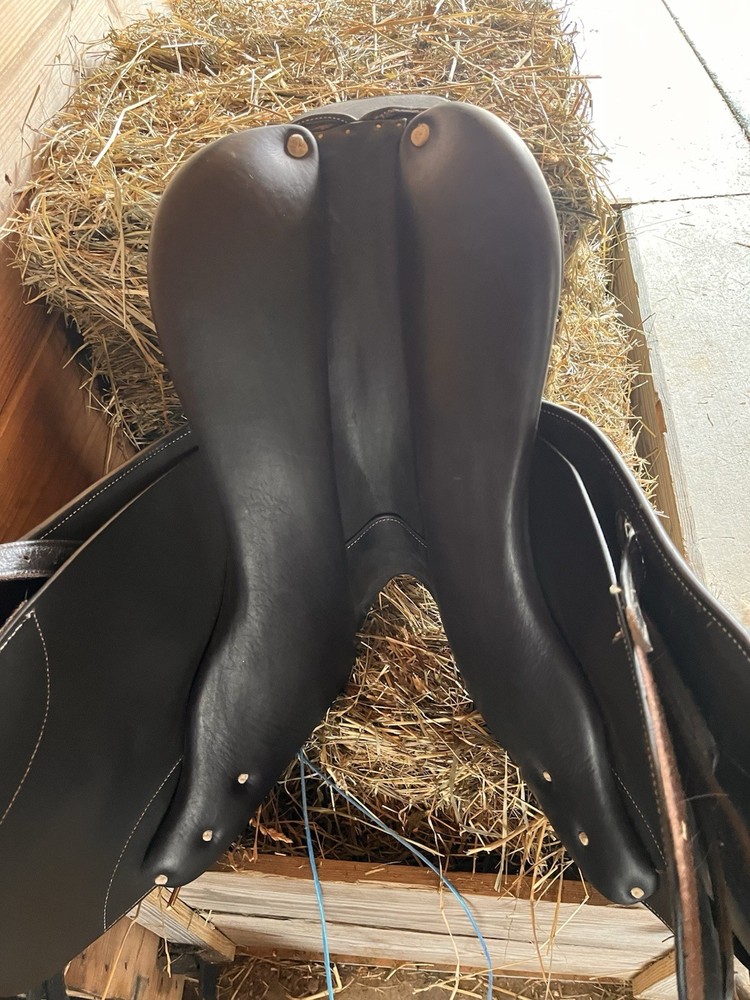 HDR jump saddle