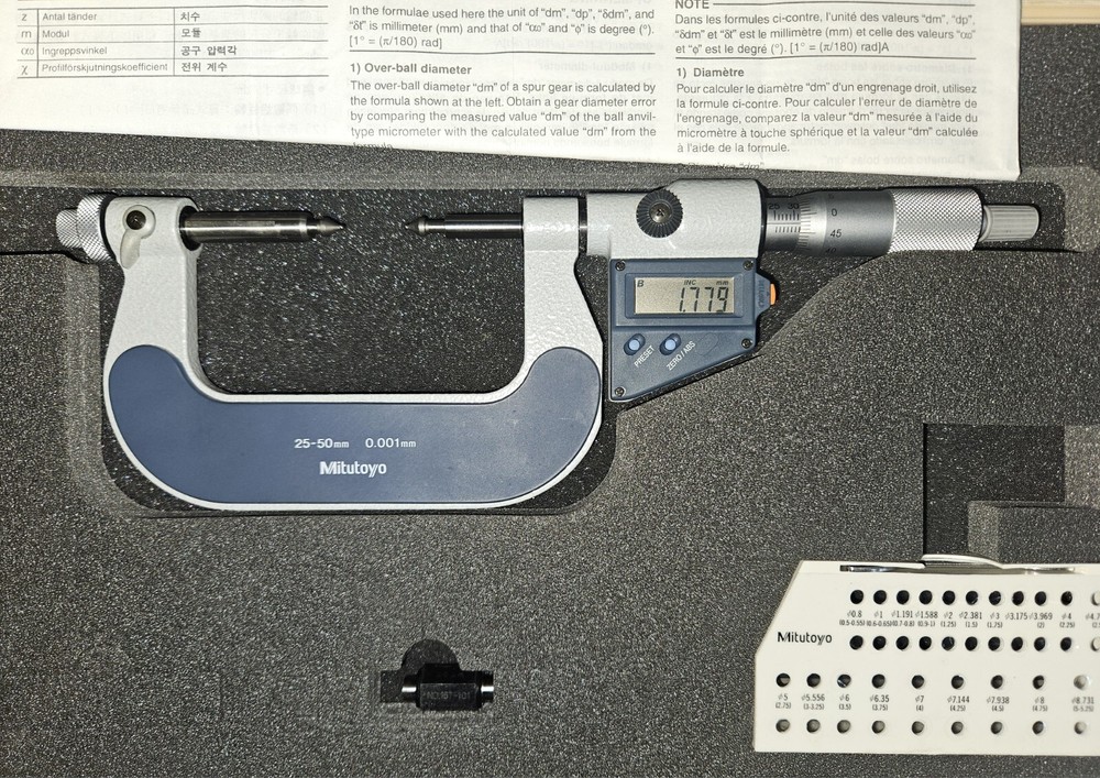 Mitutoyo 324-512-30 Digimatic Interchangeable Anvil Gear Tooth Micrometer