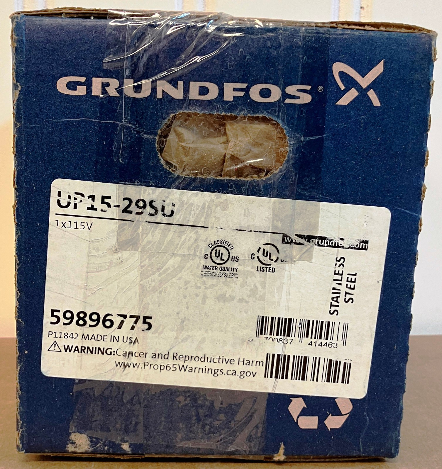 Grundfos UP15-29SU Circulation Pump & P/N 529911 22.2 mm Union Set