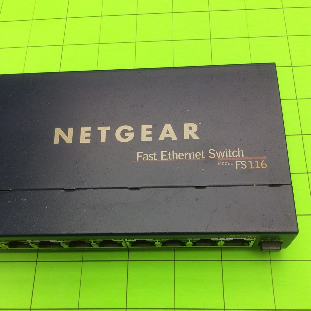 Network Device Netgear FS116 FS16B24076514