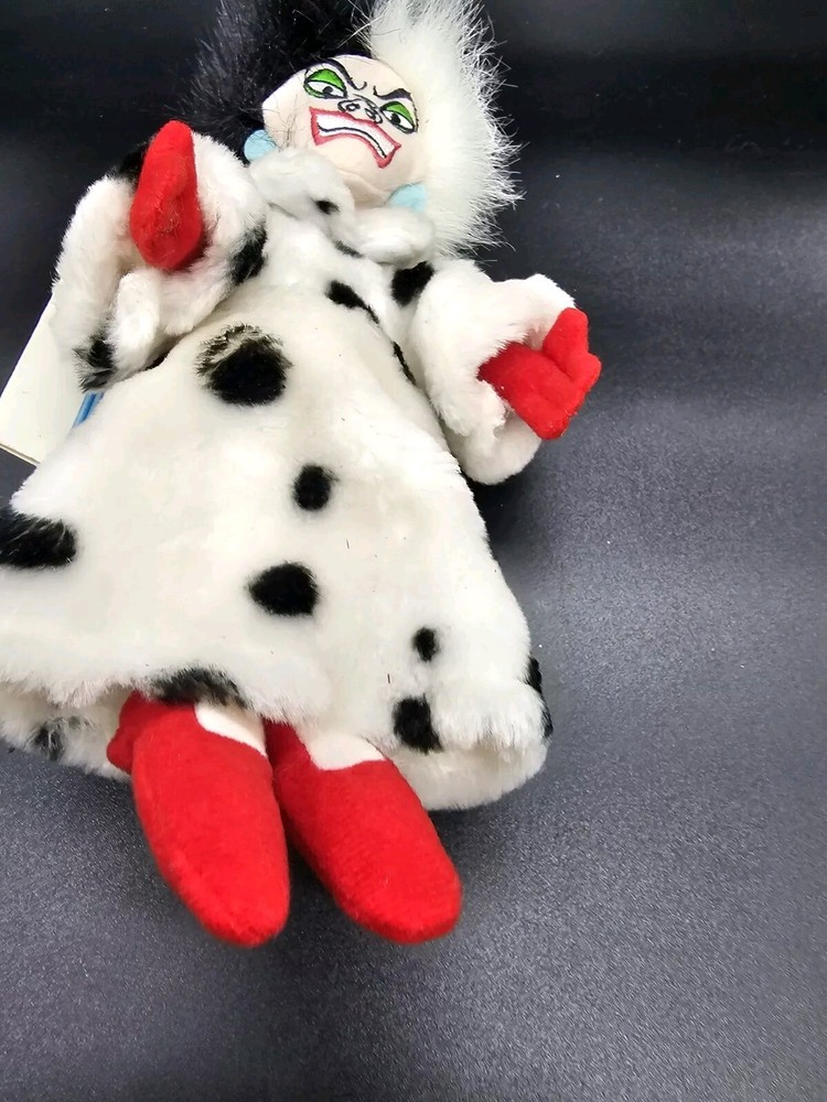 101 Dalmatians Creulla Disney Store Plush Bean Bag Figure 8" Beanie