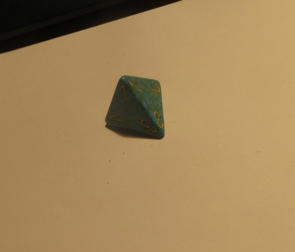 Chessex Speckled Primula d4 - OOP dice