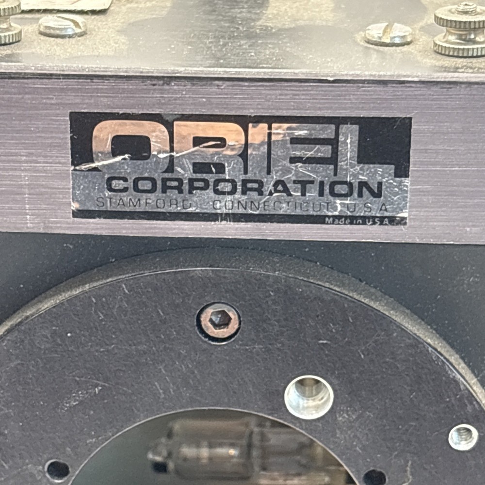 Oriel Corporation Light Source Lab Equipment