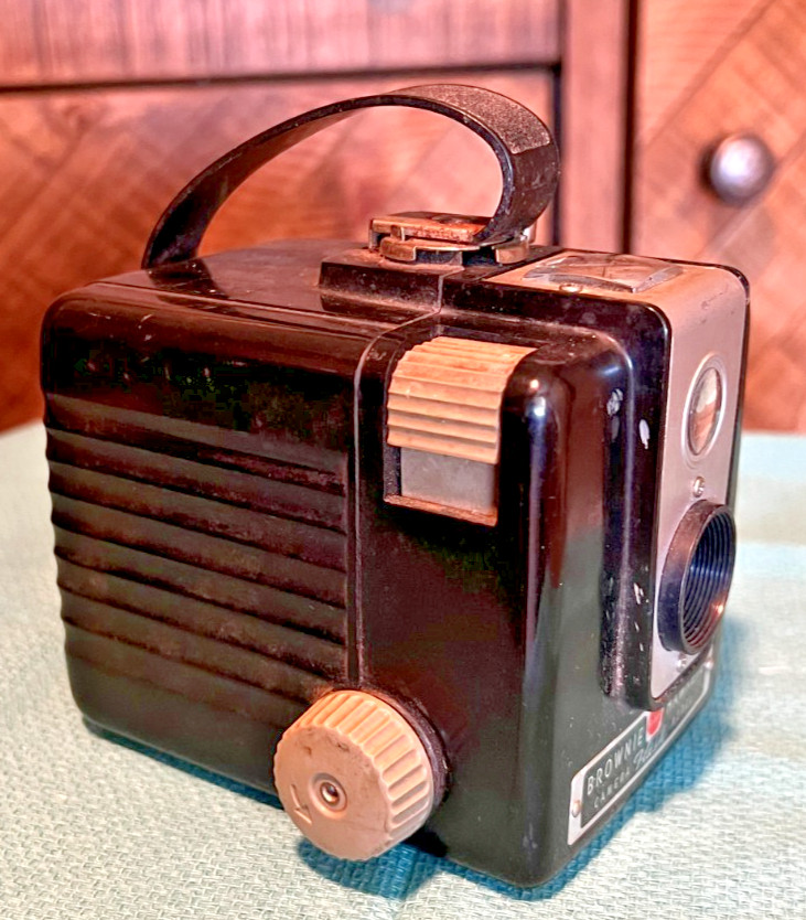 Brownie Hawkeye Camera Flash Model Kodak Untested as Is