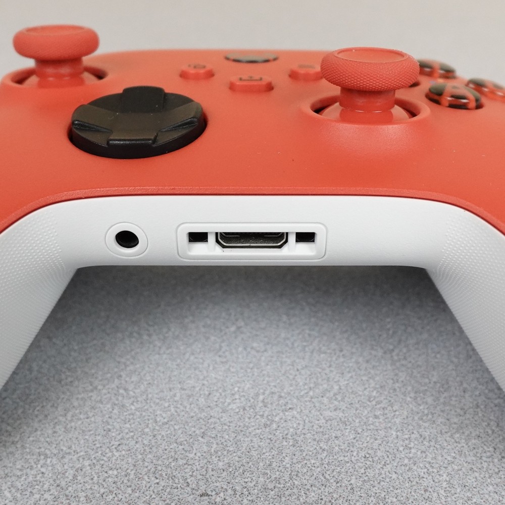 Microsoft Xbox Series X|S Wireless Controller Pulse Red 1914 Working Good