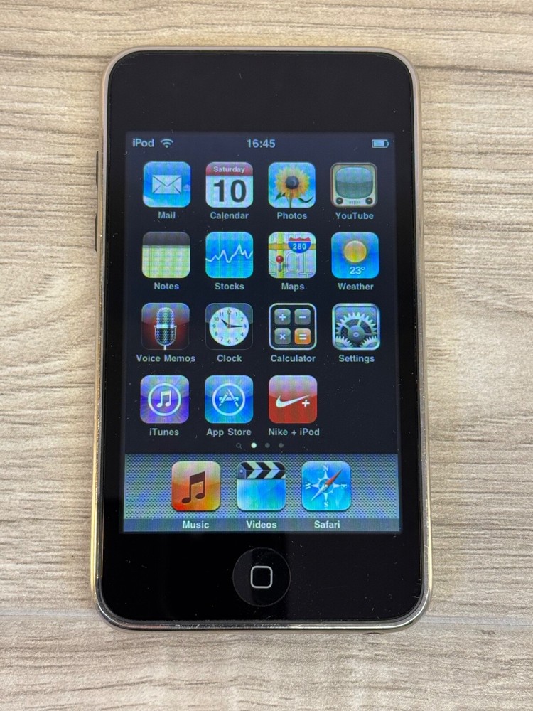 Apple iPod Touch 2nd Gen 8gb MC086LL / A1288