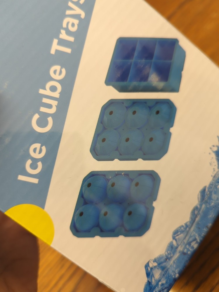 Mucome Silicone Ice Cube Trays