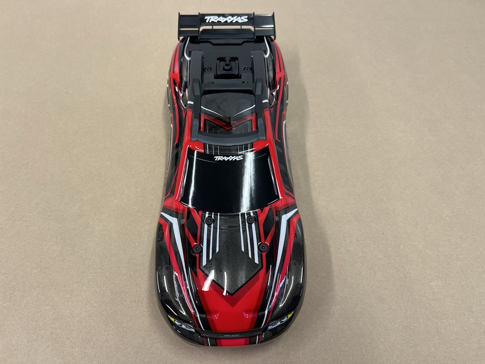 New Traxxas Rustler 4WD Brushless BL-2s Clipless Body Red Black