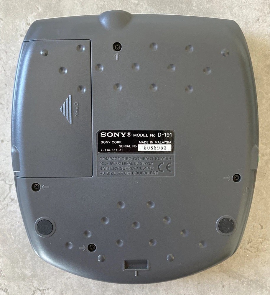 Sony D-191 Discman CD Walkman - Portable CD Player - Silver - Boxed/Working