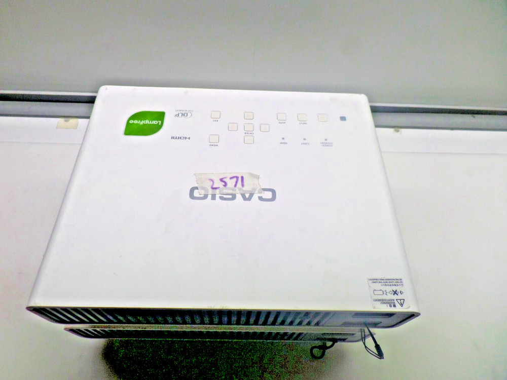 Casio DPL HDMI Projector XJ-M251 Used