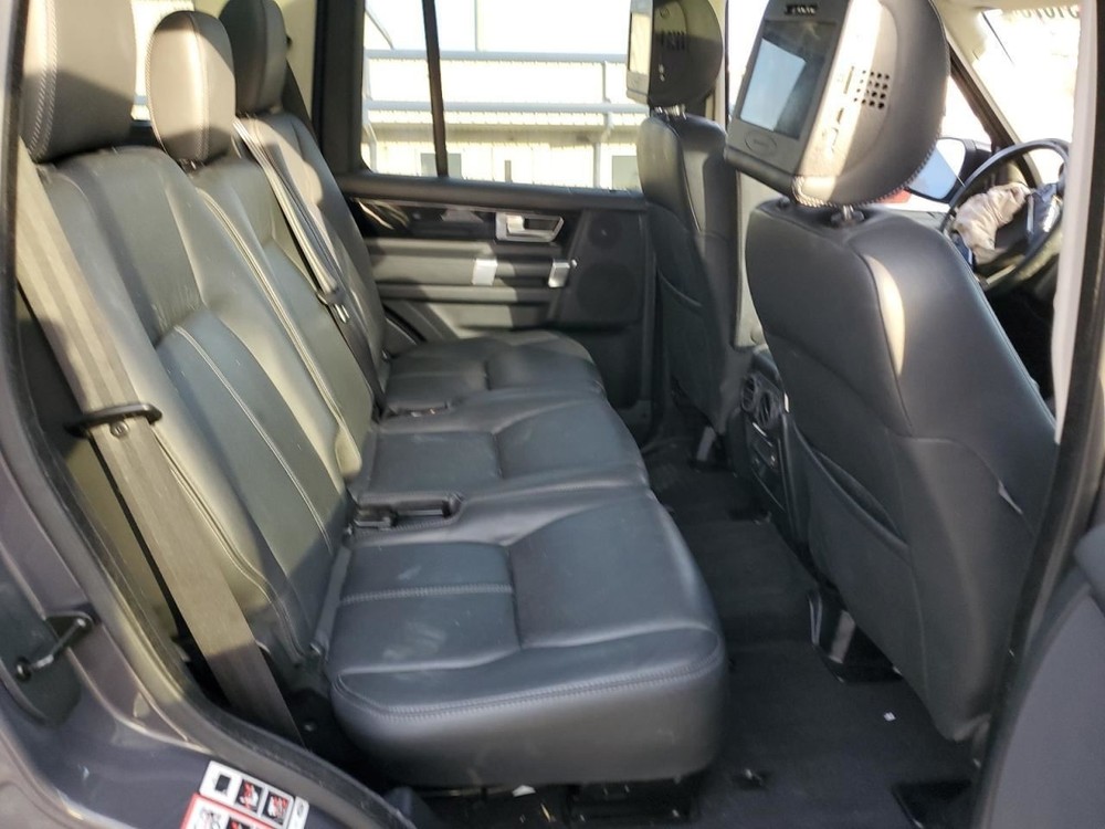 LR4 2016 Glove Box 4915510