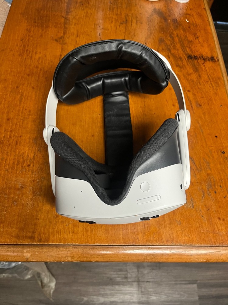 Meta Oculus Quest 3S Headset Only w/ New Comfort Strap Tested Working