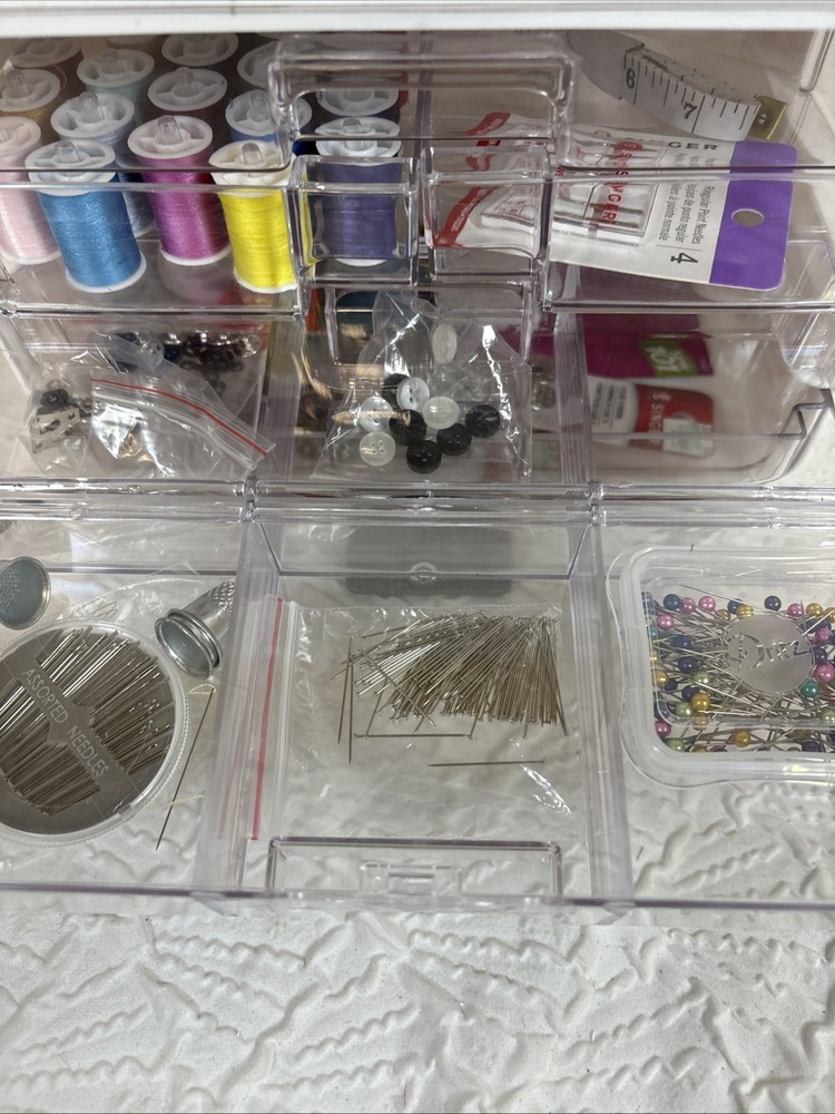 Singer Sew Essentials Storage Case With Most Sewing Items Plus Bobbin Winder