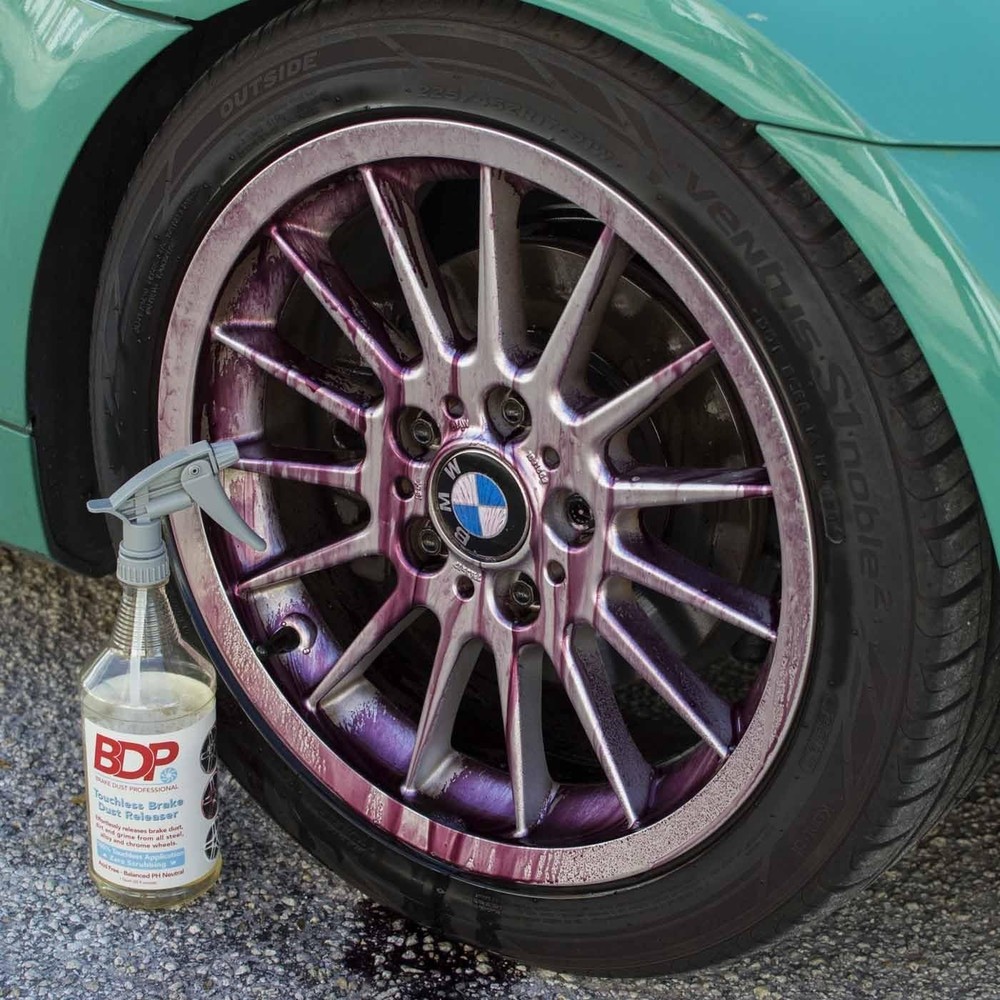 Color-Changing Brake Dust Pro 32oz - Ultimate Wheel Cleaner for Performance