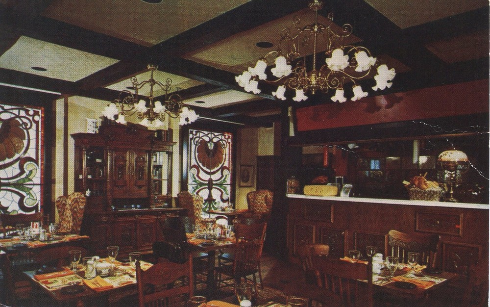 MRS. O'LEARYS RESTAURANT, CHICAGO, IL - PC1029