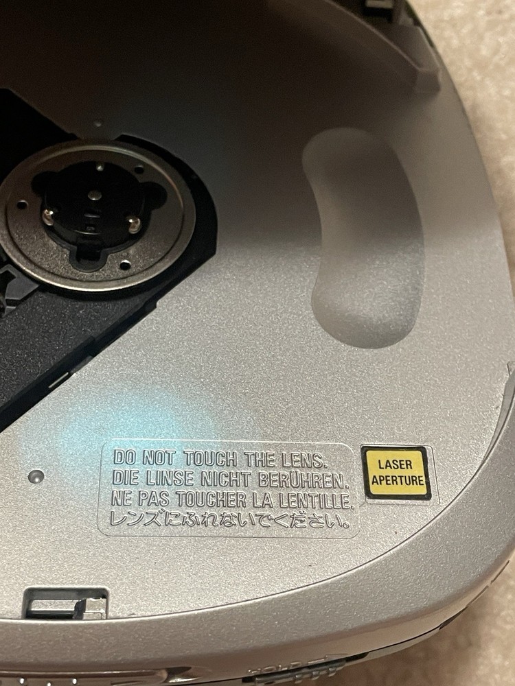 Aiwa XP-V54 CD Player