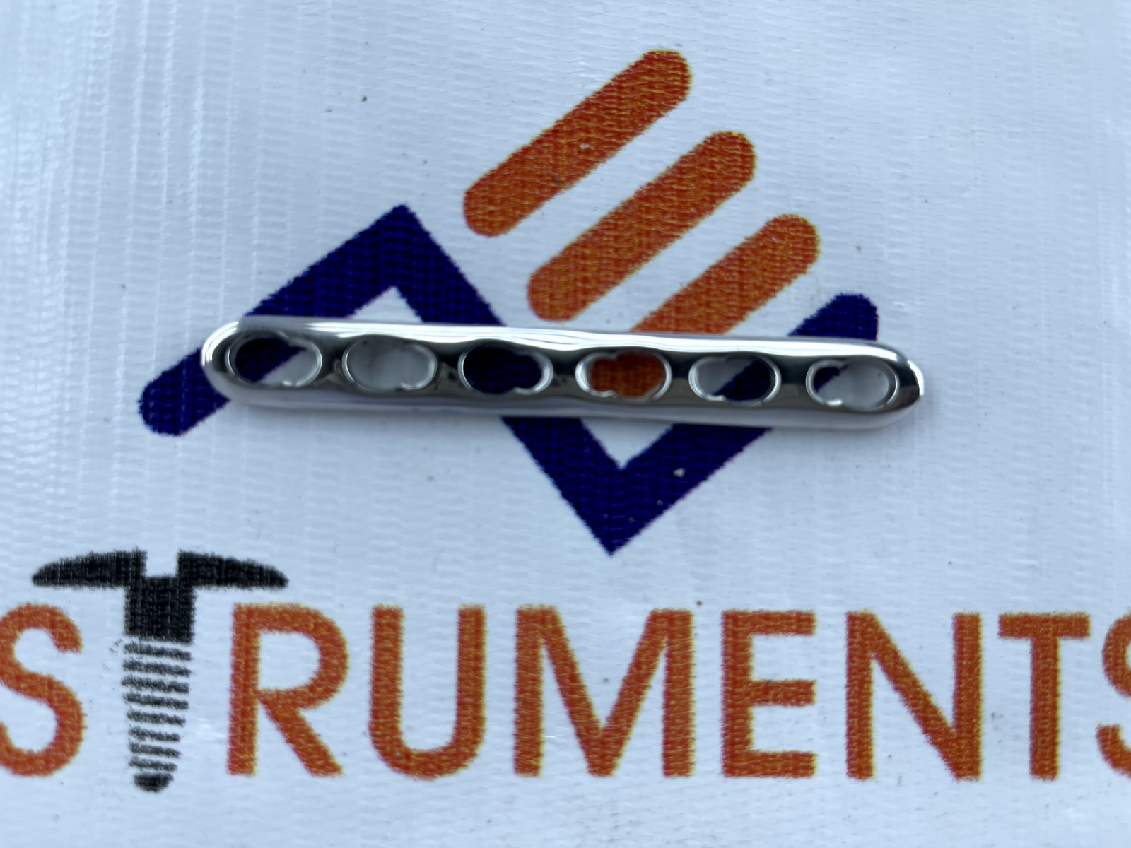 3.5mm Reconstruction Locking 5 to 10 Holes plates with LCP screws-122 Pc SS 316L