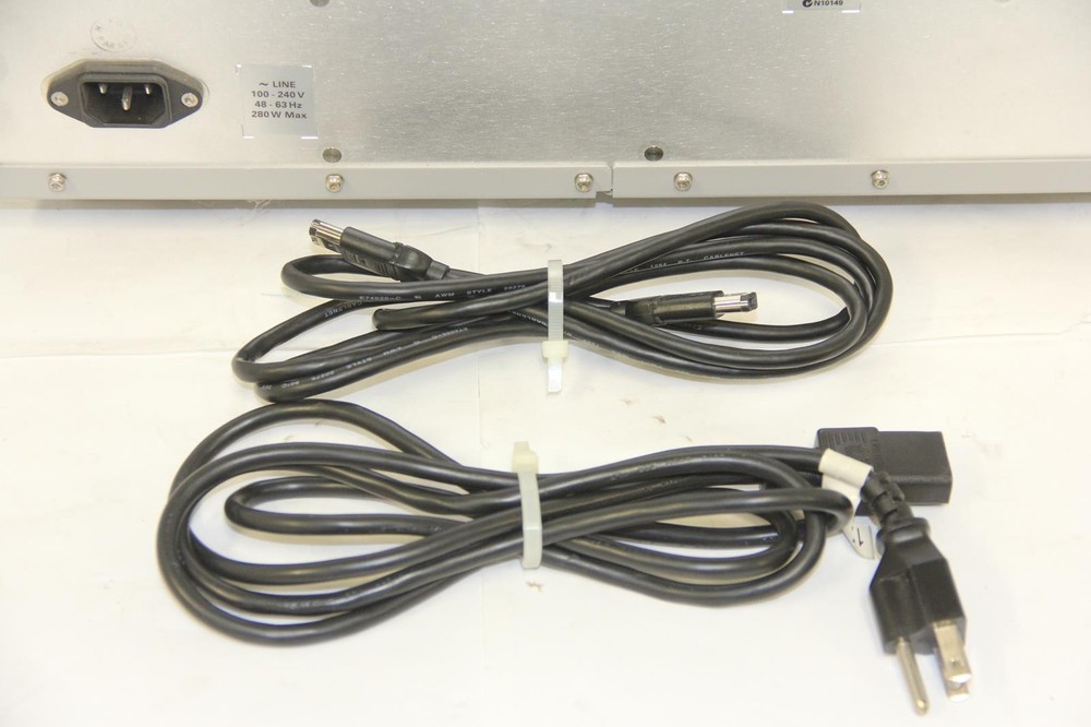 AGILENT 1692AD Logic Analyzer