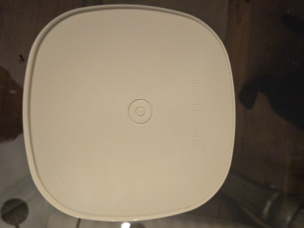 Tupperware 3 Piece Strainer Bowl Tan