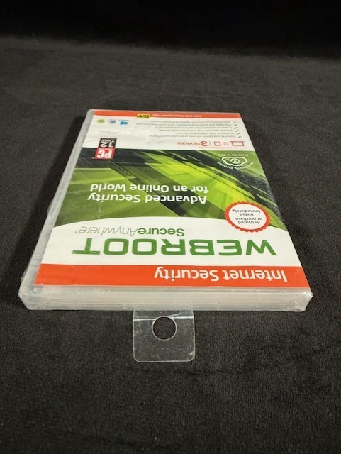 Webroot Software SecureAnywhere Internet Security 2013 for PC, Mac New Sealed