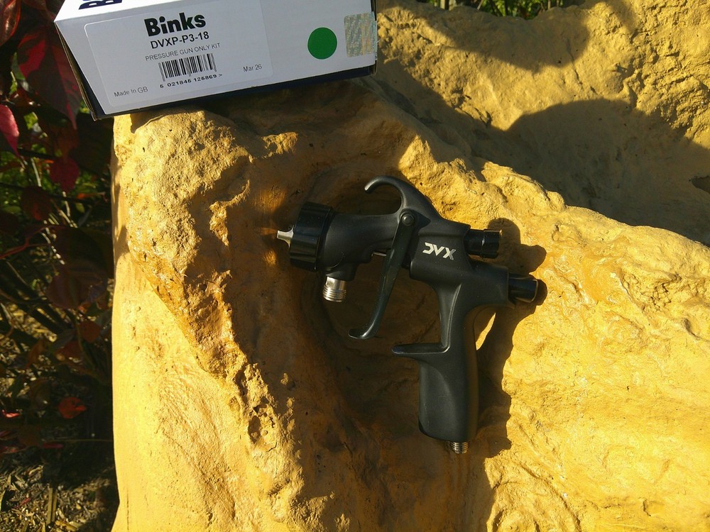 Binks DVX-P3-1.8 Pressure Feed Spray Gun