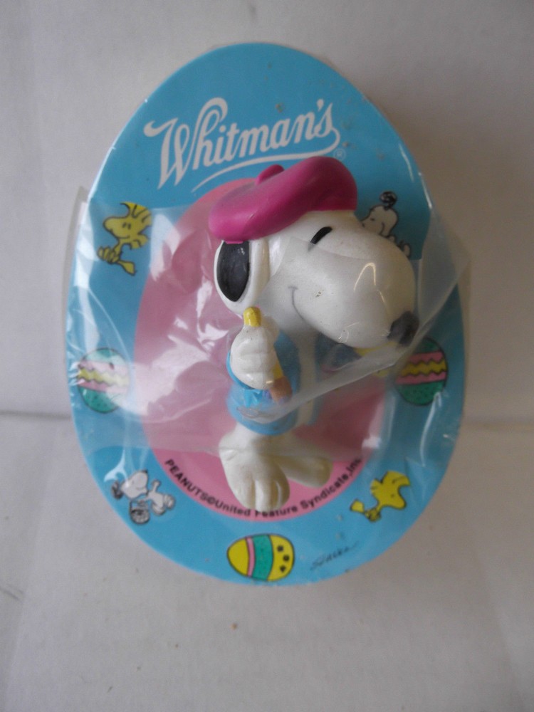 WHITMAN"S CHOCOLATES BOX WITH SNOOPYFIGURE ON FRONT
