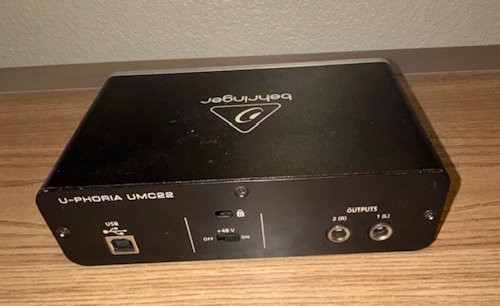 Behringer U-Phoria UMC22 2x2 USB 2 Audio/Midi Interface