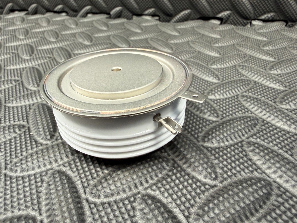 Infineon Technologies T720N16TOF Phase Control Thyristor Module Discs