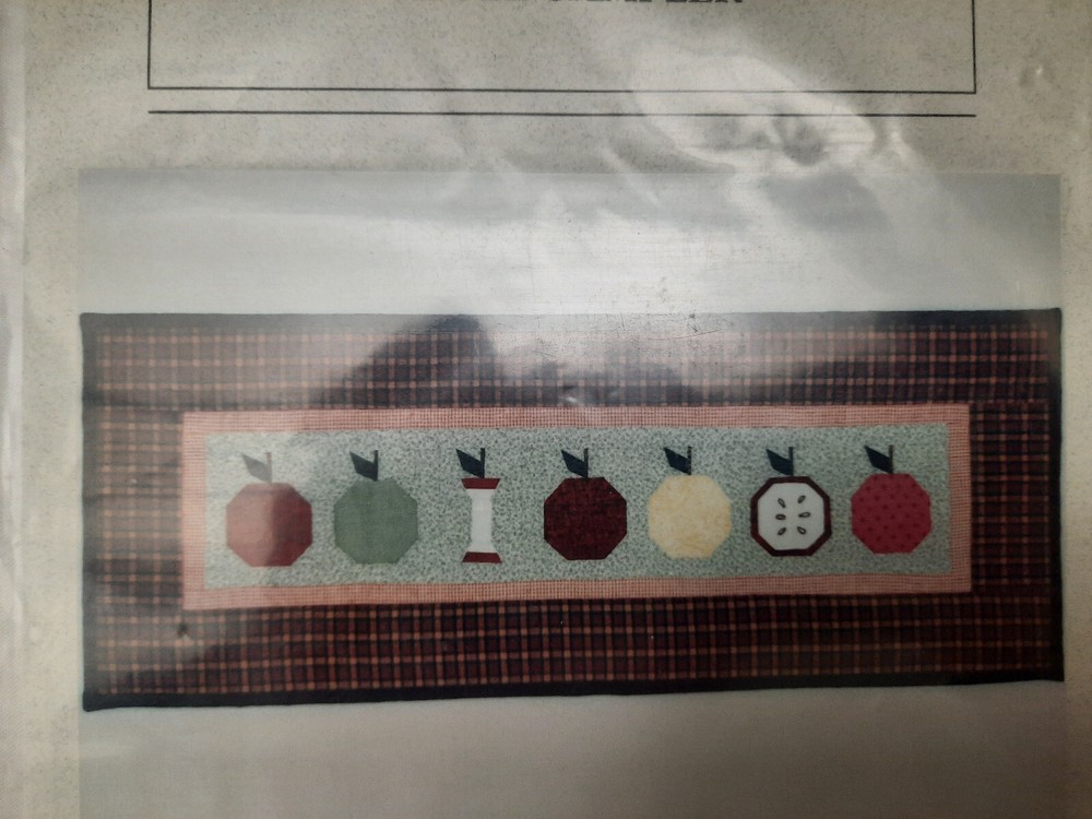 Apple Sampler Pattern (Kris Lange Designs) #KL917 (9.5" x 24")