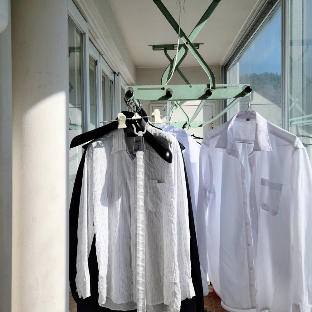 Hanger Retriever Pole High Reach Garment Hook Clothes Extendable Retractable