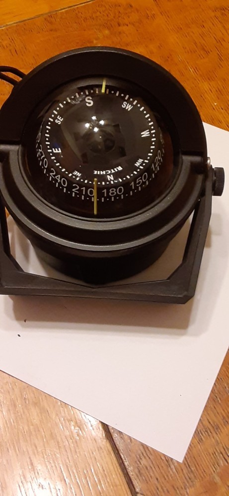 Ritchie B-81 Voyager Bracket Mount Compass Serial#c210595580
